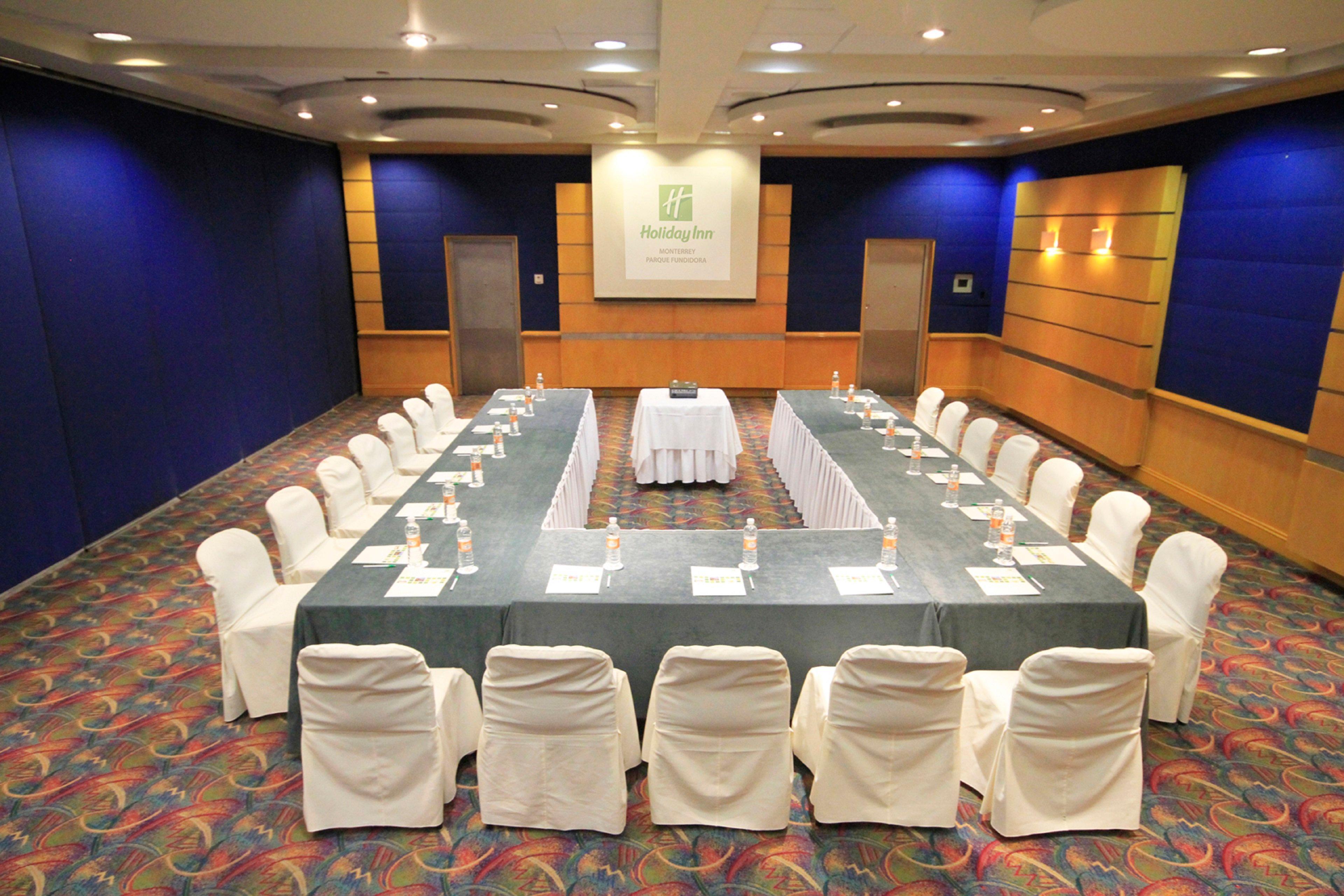Holiday Inn Monterrey-Parque Fundidora By Ihg Exterior foto A meeting room at a hotel